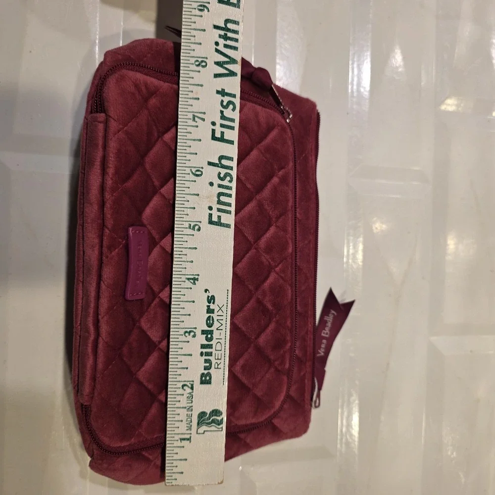 Vera Bradley Compact Organizer Makeup Bag Magenta Zipper Pockets 22710-023